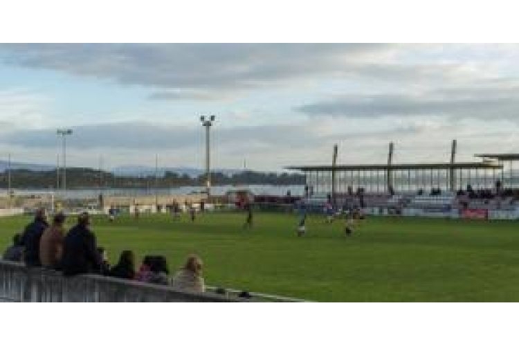 Campo de Fútbol Salvador Otero de A Illa de Aurosa