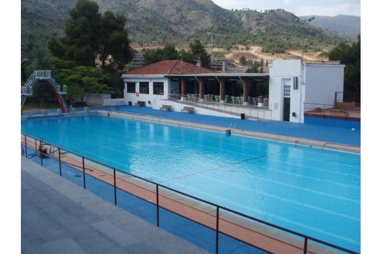 PISCINA MUNICIPAL JOSÉ TRENZANO ALÓS DE ALCOI