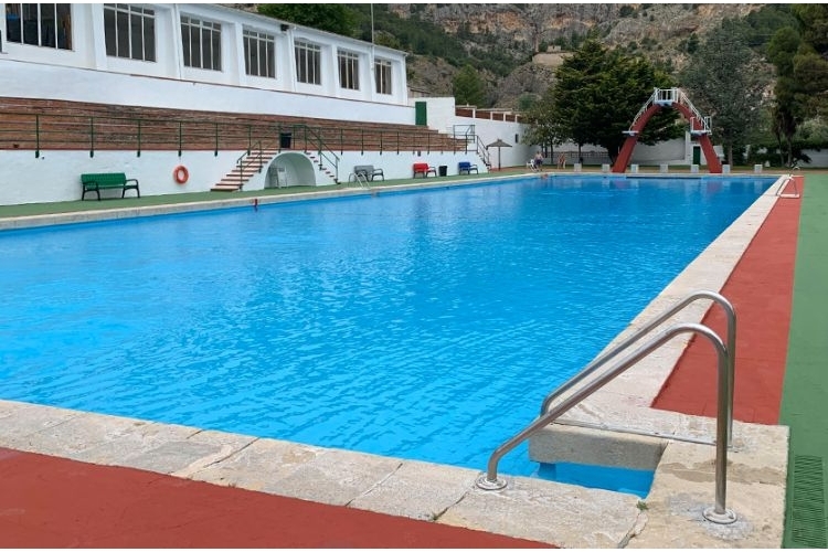 PISCINA MUNICIPAL JOSÉ TRENZANO ALÓS DE ALCOI