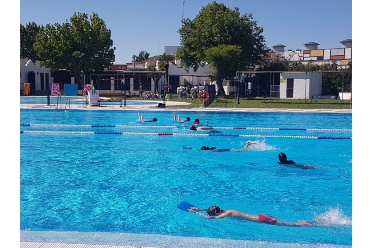 POLIDEPORTIVO MUNICIPAL DE ALMONTE 