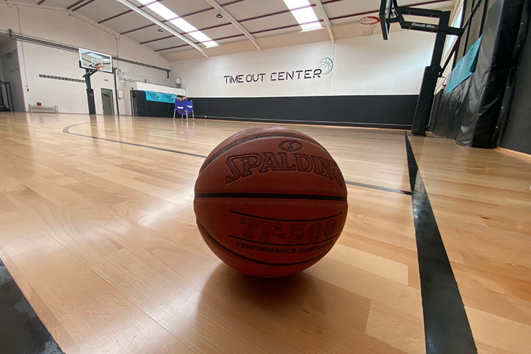 Alquiler de Pistas y Campos de Baloncesto en Time Out Center Palma de  Mallorca