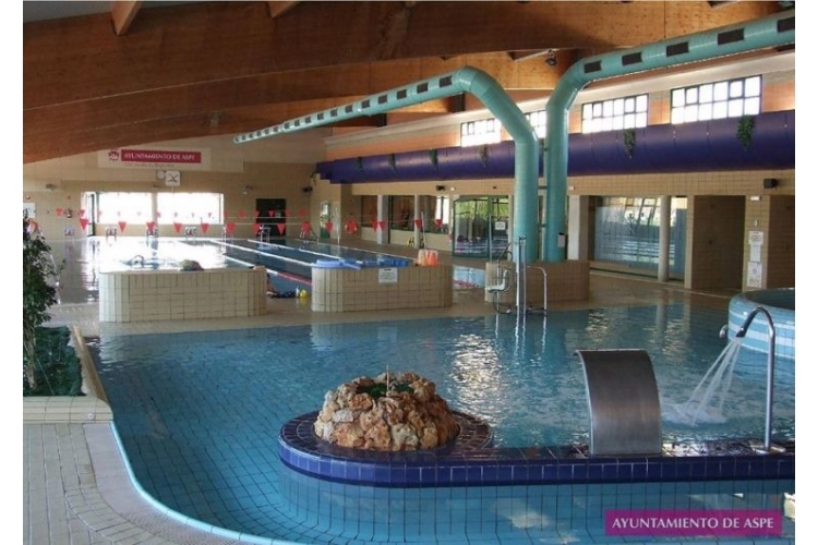 PISCINA CUBIERTA CLIMATIZADA DE ASPE