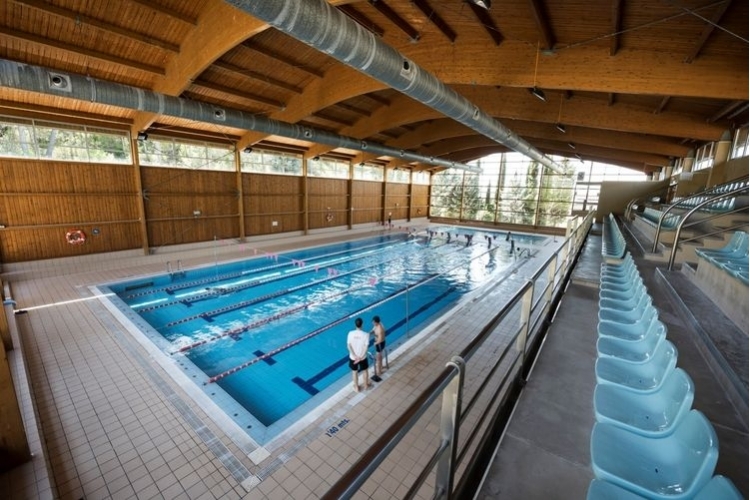 Piscina Cubierta Climatizada de Barbastro