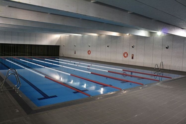 PISCINA CUBIERTA MUNICIPAL DE BARBATE 