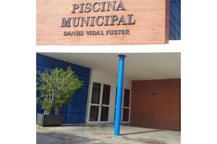 PISCINA COBERTA MUNICIPAL DANIEL VIDAL FUSTER DE BURRIANA