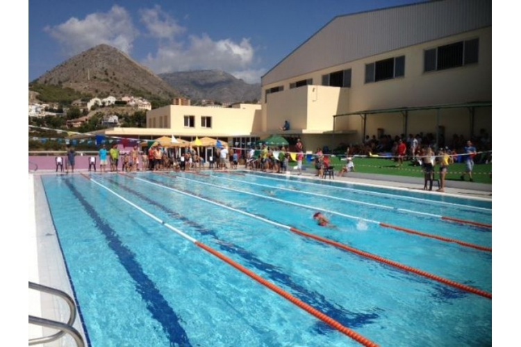 POLIDEPORTIVO MUNICIPAL DE CALLOSA D' EN SARRIÀ