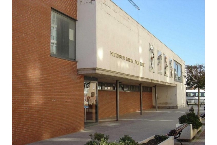 Polideportivo Municipal Pachi Torre de Castro Urdiales