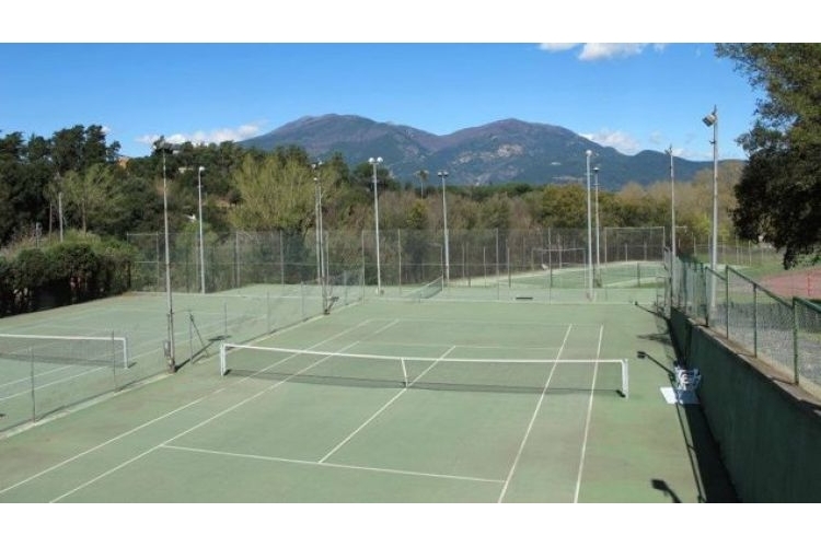 CLUB TENNIS MONTNEGRE