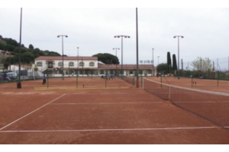 CLUB TENNIS PINEDA