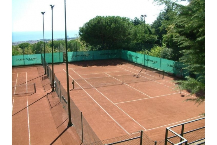 CLUB DE TENNIS LES SURERES