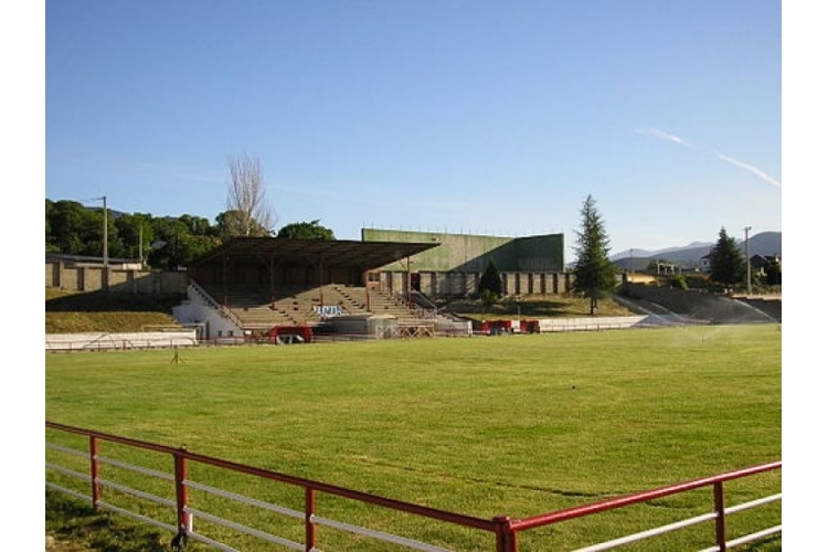 Campo de fútbol de Fabero
