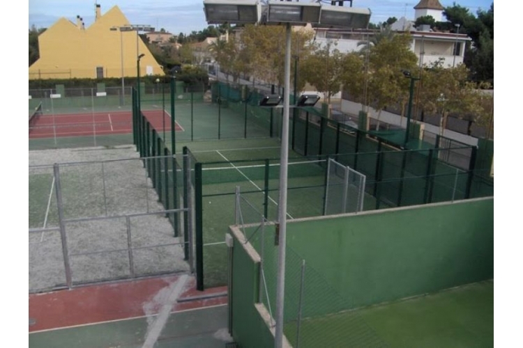 POLIDEPORTIVO MUNICIPAL DE GODELLA