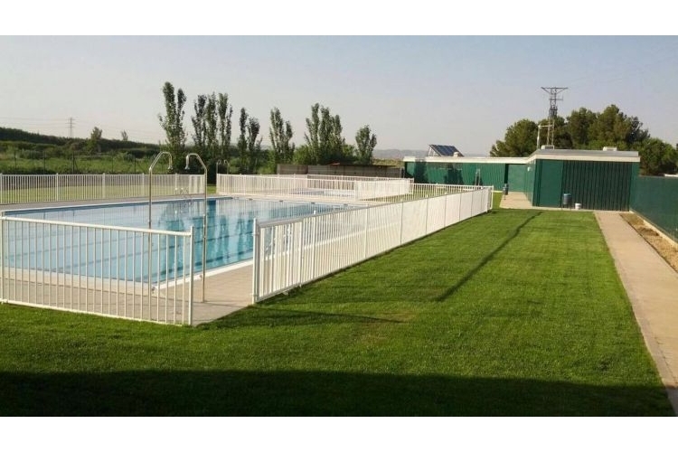 Piscinas Municipales de Grisén