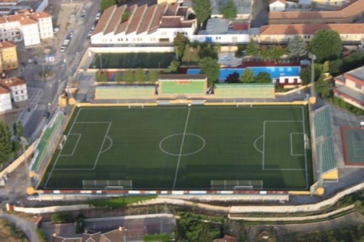 ESTADIO DE FÚTBOL MUNICIPAL 
