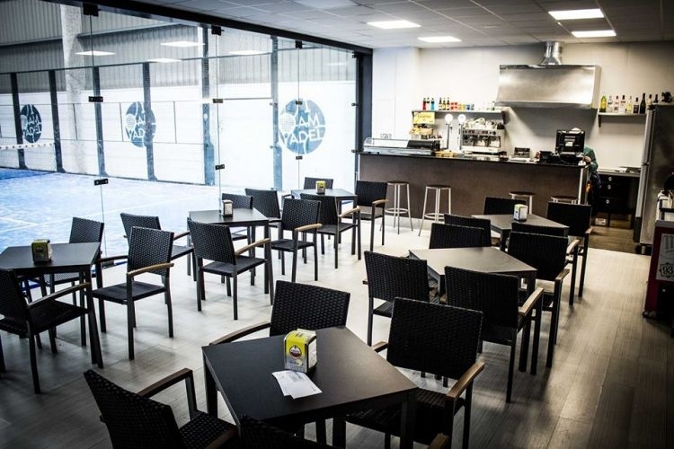 I AM PADEL - INDOOR AMPOSTA PÀDEL