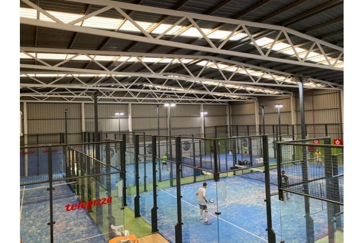 I AM PADEL - INDOOR AMPOSTA PÀDEL