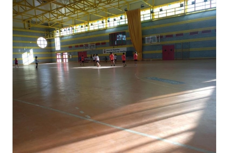  PABELLÓN DE DEPORTES MUNICIPAL DE IZNALLOZ
