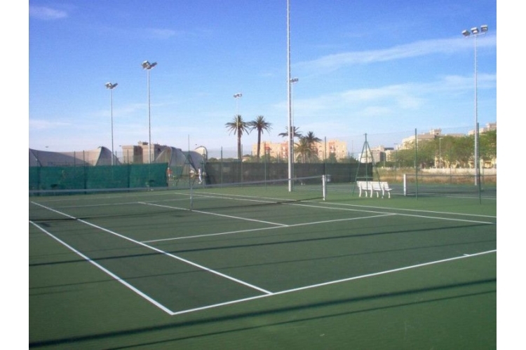 PISTAS DE TENIS Y PÁDEL CHAPÍN DE JEREZ DE LA FRONTERA