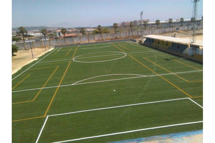 CAMPOS DE FÚTBOL JOSÉ PUYOL Y ANTONIO REYES DE LA LÍNEA DE LA CONCEPCIÓN 