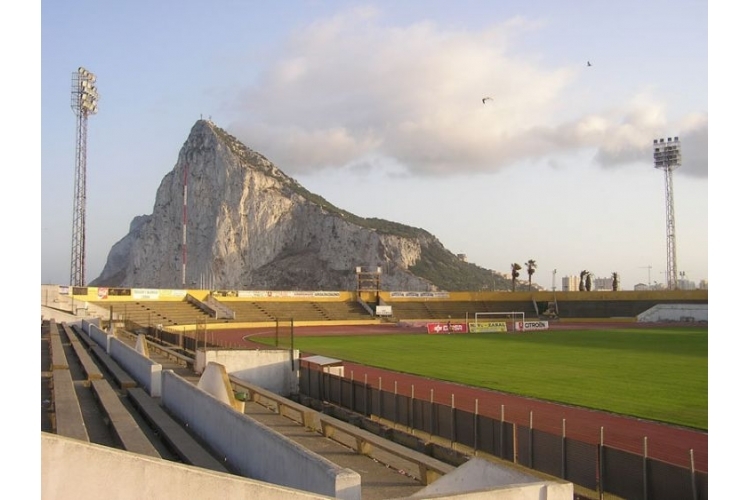 ESTADIO MUNICIPAL DE LA LÍNEA DE LA CONCEPCIÓN