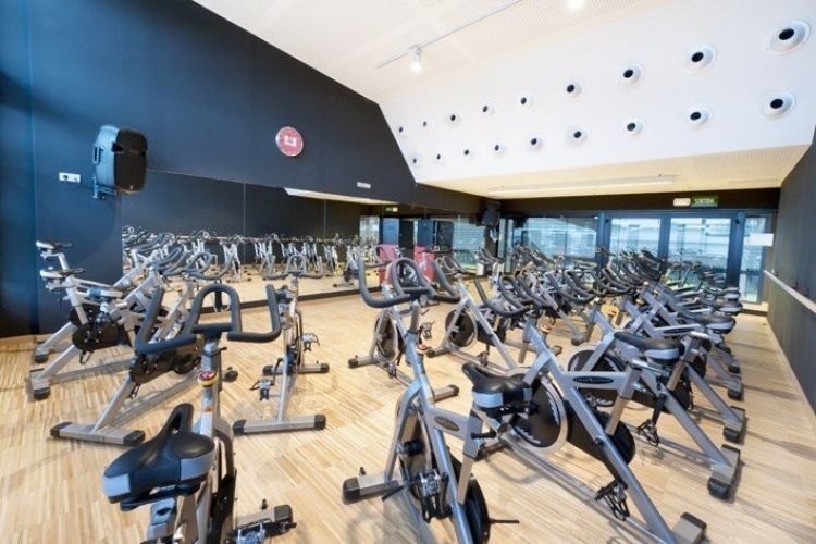 Máquinas Illa Activa Centre Esportiu Municipal de L' Ametlla del Vallès