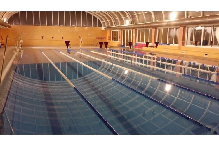 PISCINA CUBIERTA MUNICIPAL DE LA ZUBIA 