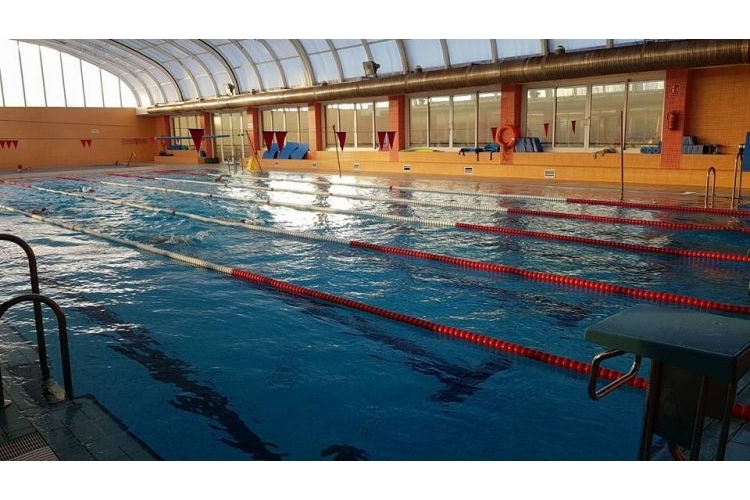 PISCINA CUBIERTA MUNICIPAL DE LA ZUBIA 