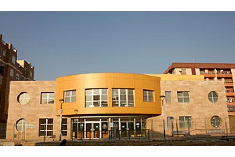 PISCINA COBERTA MUNICIPAL DE MANISES