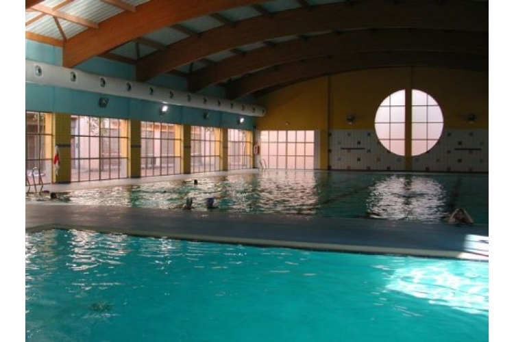 PISCINA COBERTA MUNICIPAL DE MANISES