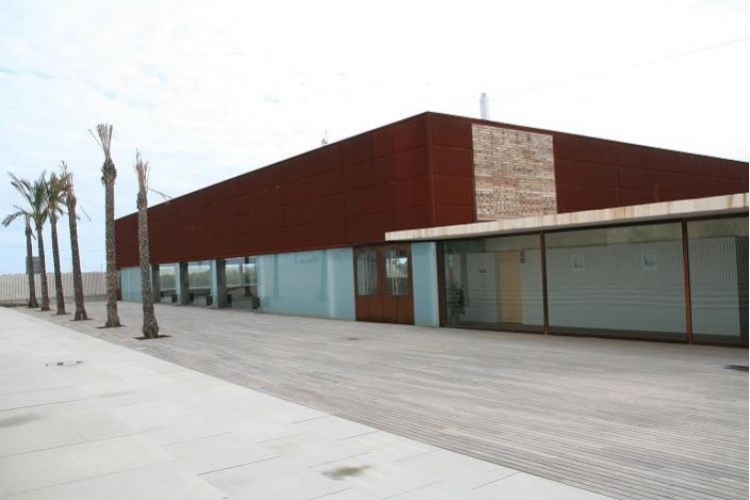 PABELLÓN POLIDEPORTIVO DE MONCOFA