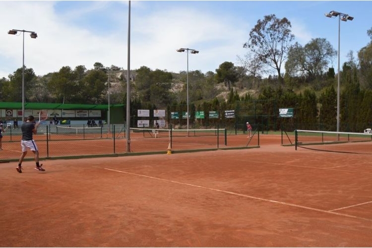 CENTRO DEPORTIVO CUCUCH «EL POLI» DE NOVELDA