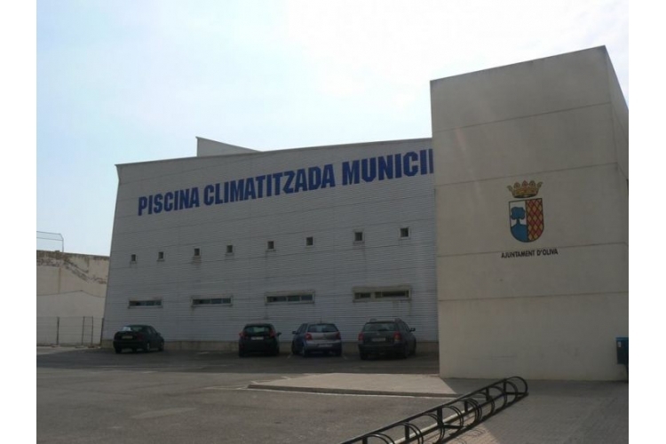 PISCINA COBERTA CLIMATITZADA D'OLIVA