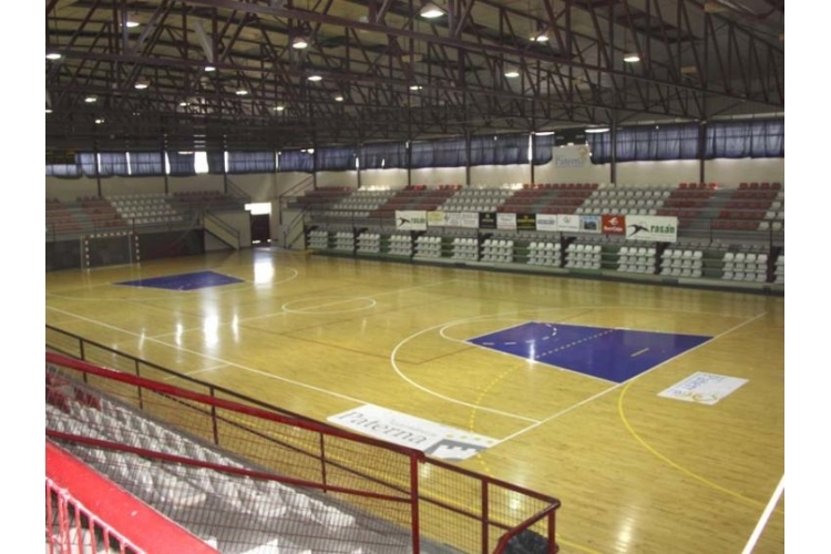 PABELLÓN MUNICIPAL C.D.M. DE PATERNA