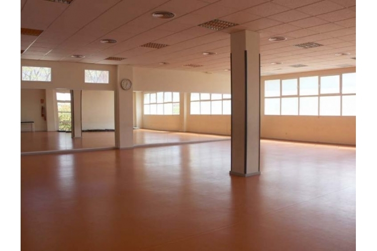 POLIDEPORTIVO MUNICIPAL VALTERNA NORD DE PATERNA