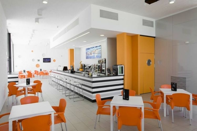 COMPLEX ESPORTIU AQUÀTIC L'ARGILA DE LA POBLA DE VALLBONA