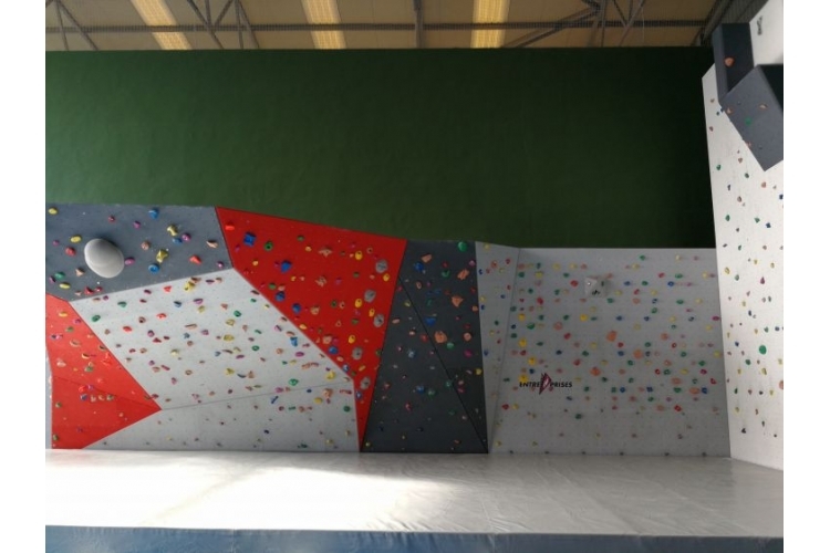 POLIDEPORTIVO MUNICIPAL DE RIBA-ROJA DE TÚRIA