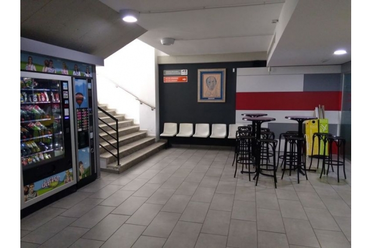 PISCINA COBERTA MUNICIPAL DE SUECA