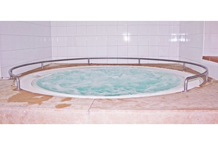 PISCINA COBERTA MUNICIPAL DE SUECA