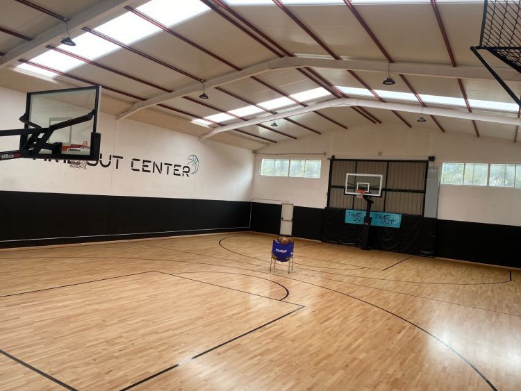alquiler-reserva-pista-baloncesto-basket-alquilar-palma-mallorca-illes-balears-time-out-center