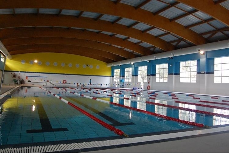 PISCINA CUBIERTA MUNICIPAL DE UTIEL