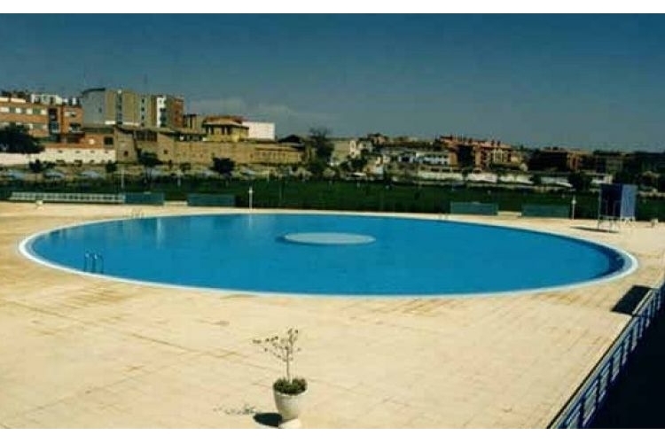 Centro Deportivo Municipal Oliver (Piscinas) de Zaragoza Centro Deportivo Municipal Oliver (Piscinas) de Zaragoza